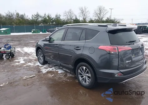 2016 Toyota Rav4 Hybrid Xle z USA, uszkodzony, nr VIN JTMRJREV2GD003868